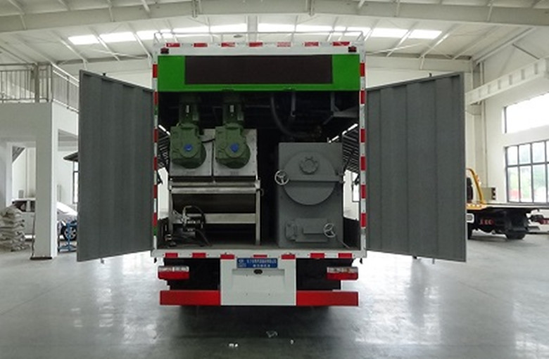 程力多功能吸污凈化車