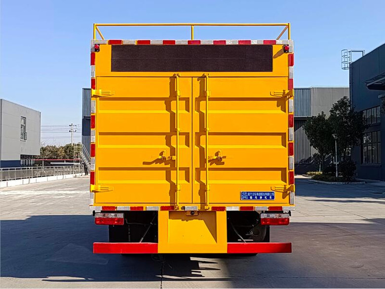 程力牌吸污凈化車