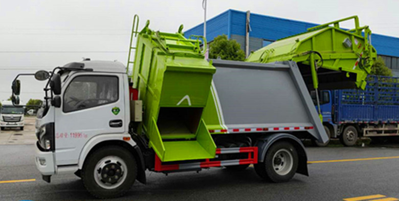 垃圾分類(lèi)壓縮式垃圾轉(zhuǎn)運(yùn)車(chē)