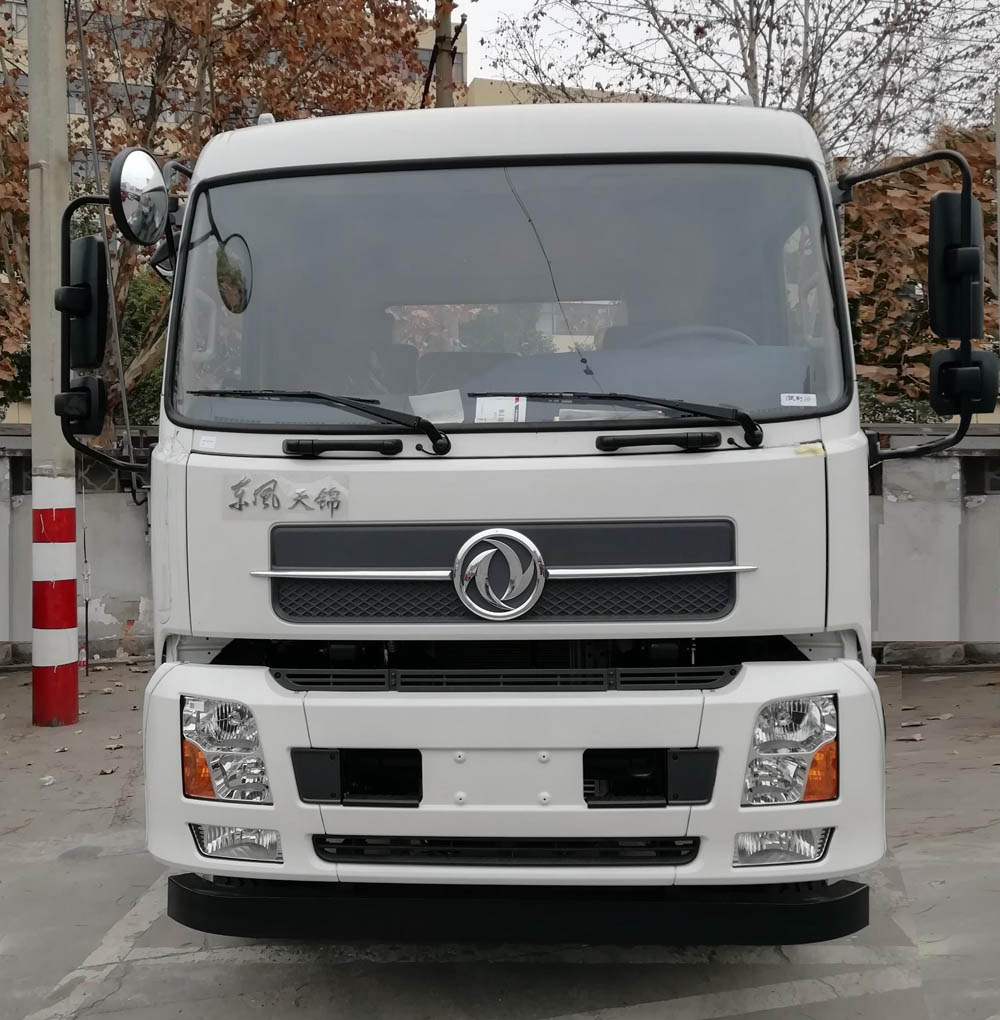 東風(fēng)13方路面清洗車