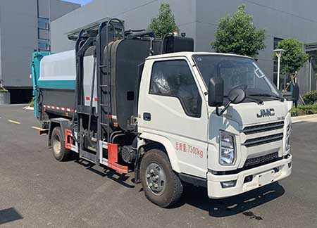 江鈴小型自裝卸式（掛桶）垃圾車