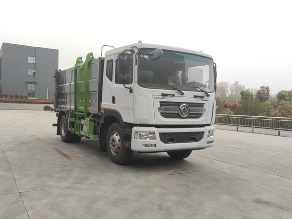 東風(fēng)D9(12方）自裝卸式掛桶垃圾車(chē)