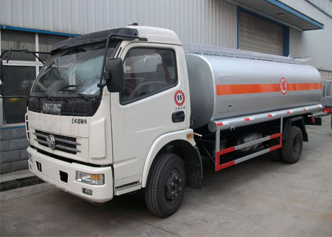 東風(fēng)康霸排半加油車