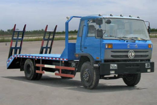 東風153平板運輸車