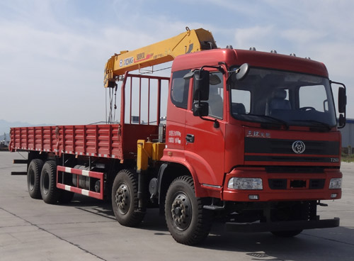 東風(fēng)前四后八隨車(chē)吊